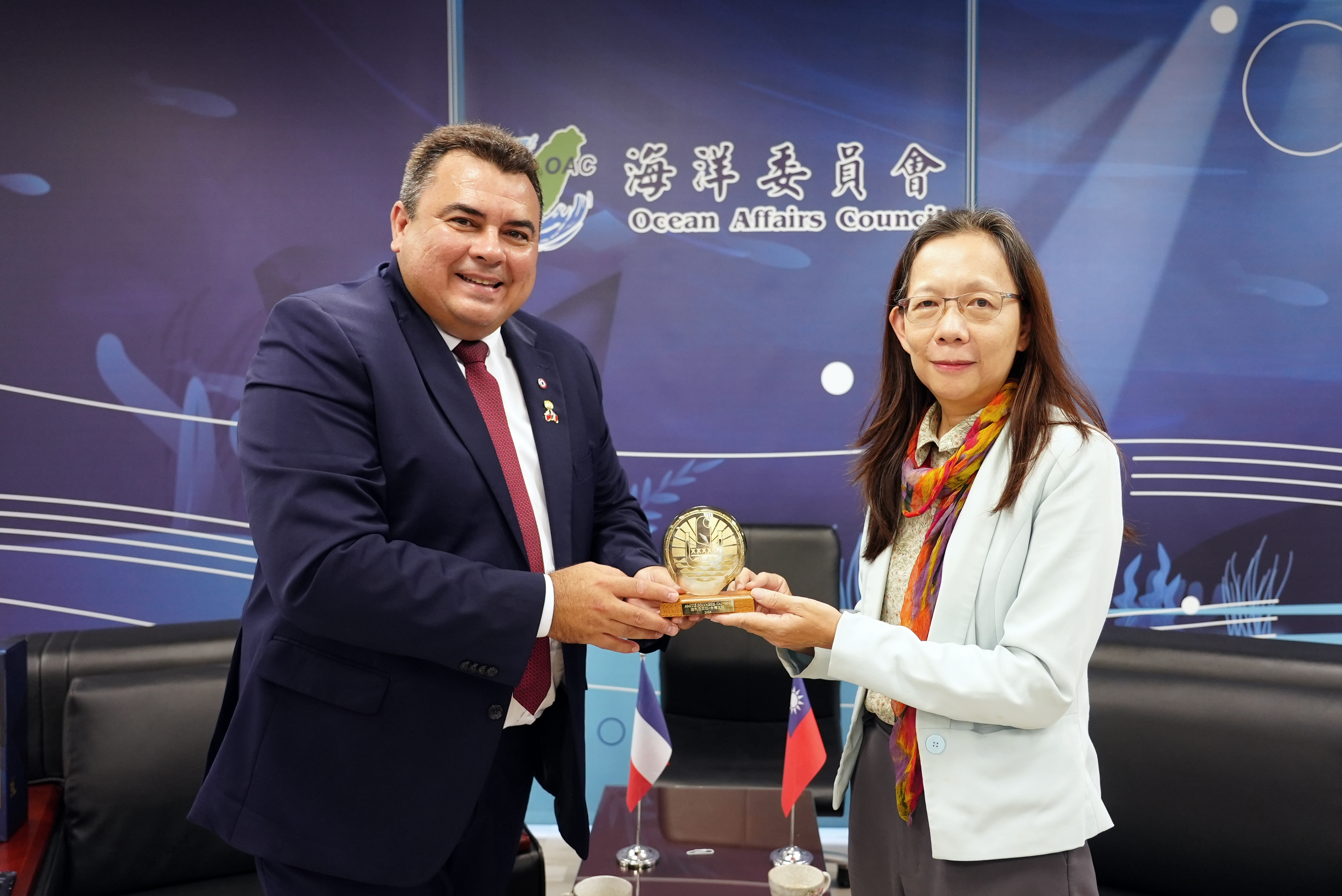 共推海洋永續 法國參議院暨法玻政要團拜會海委會