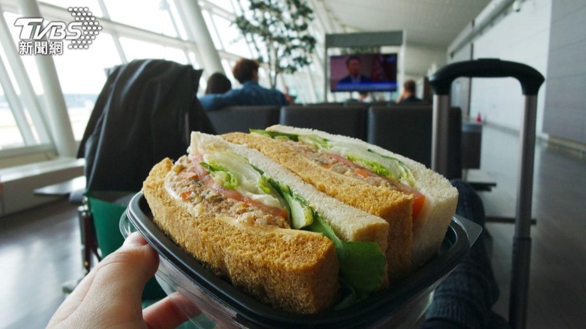 美CDC曝這些常見食物「在機場別買」 恐吃進李斯特菌