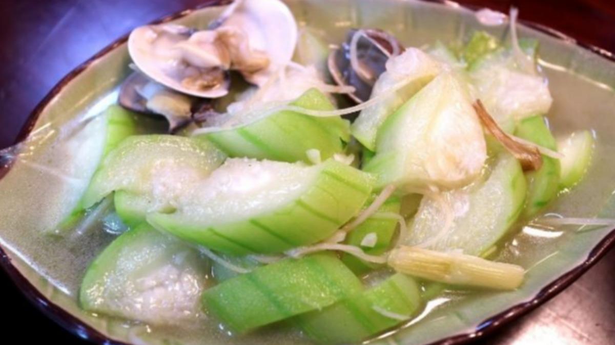 陸婦吃炒絲瓜中毒腹瀉 醫警告「有1狀況別吃」網:第一次聽到