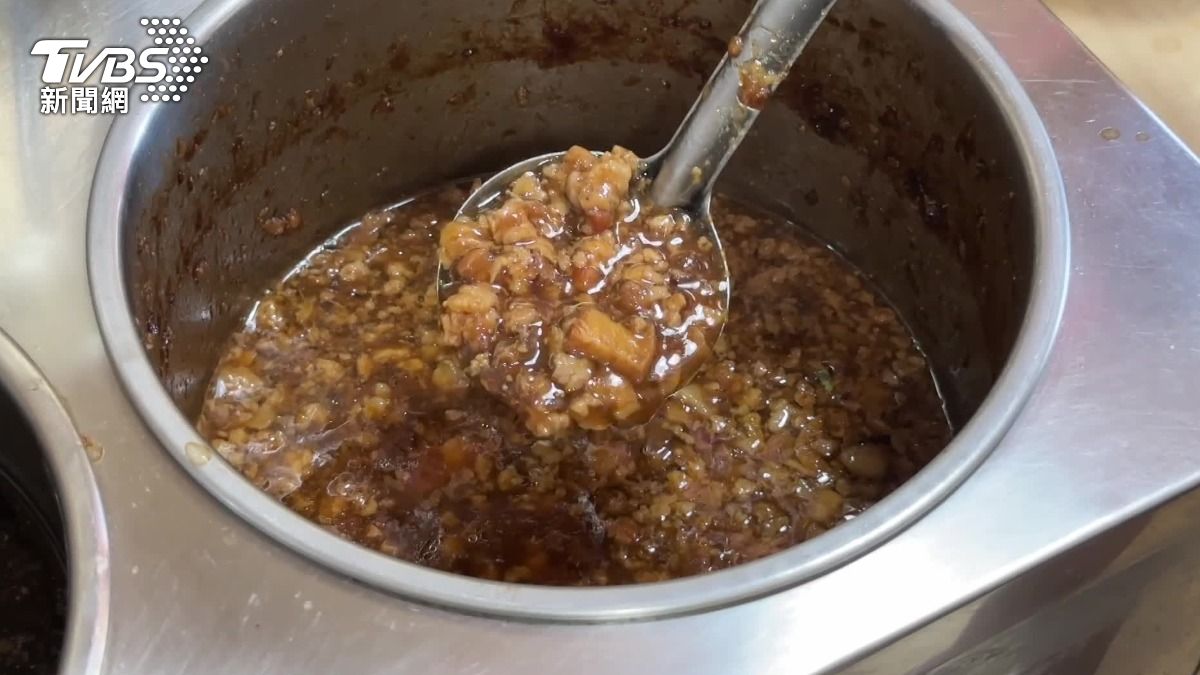 林口狀元切仔麵表示,不只豬肉價格上漲,其他原物料價格也都不斷上升。(圖/TVBS)