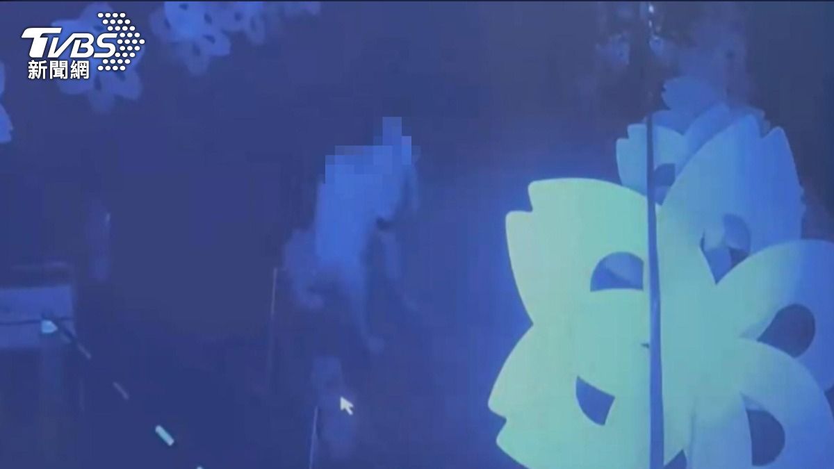 強吻後硬上高一妹！軍人母稱「不知未成年」　女方親友怒：百分百知情。(圖／TVBS)