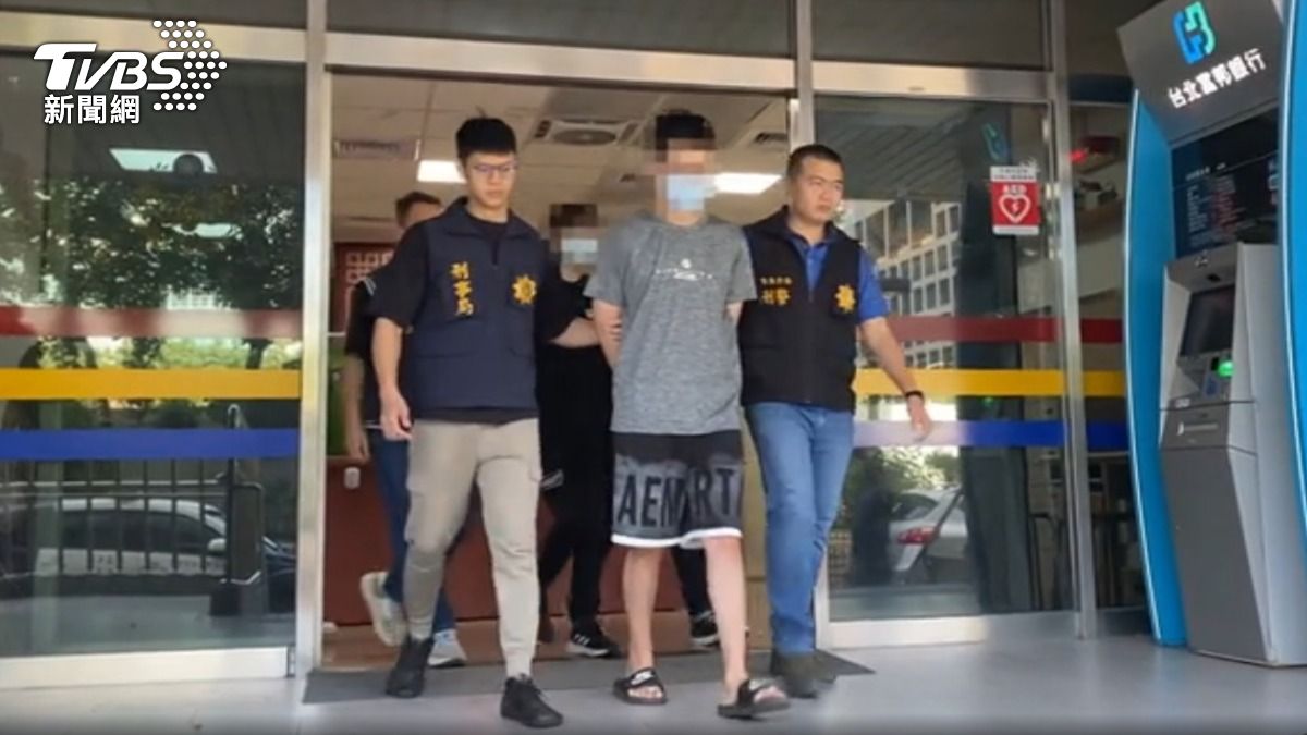 男高職畢業自學當駭客,兩個月內得手百萬。(圖/TVBS)