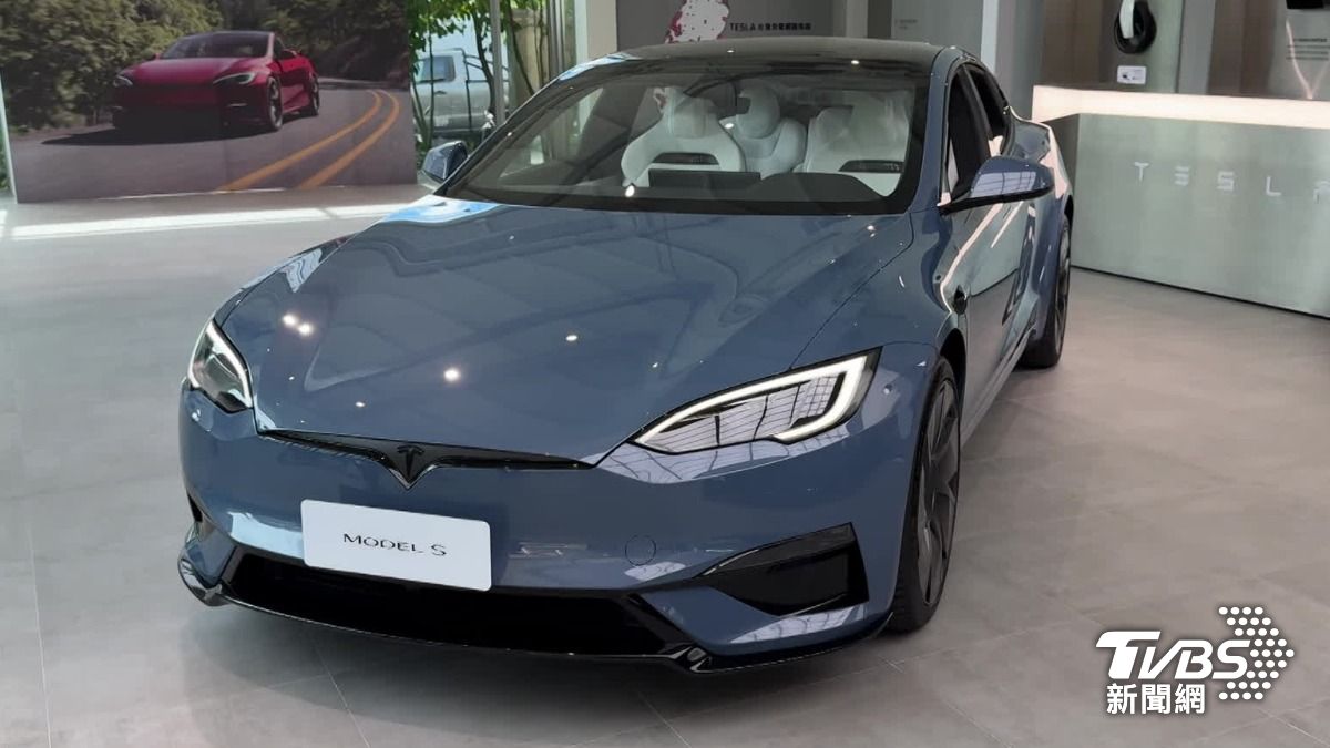 特斯拉Model3,折10萬,但關稅後S和X不再降價。(圖/TVBS)