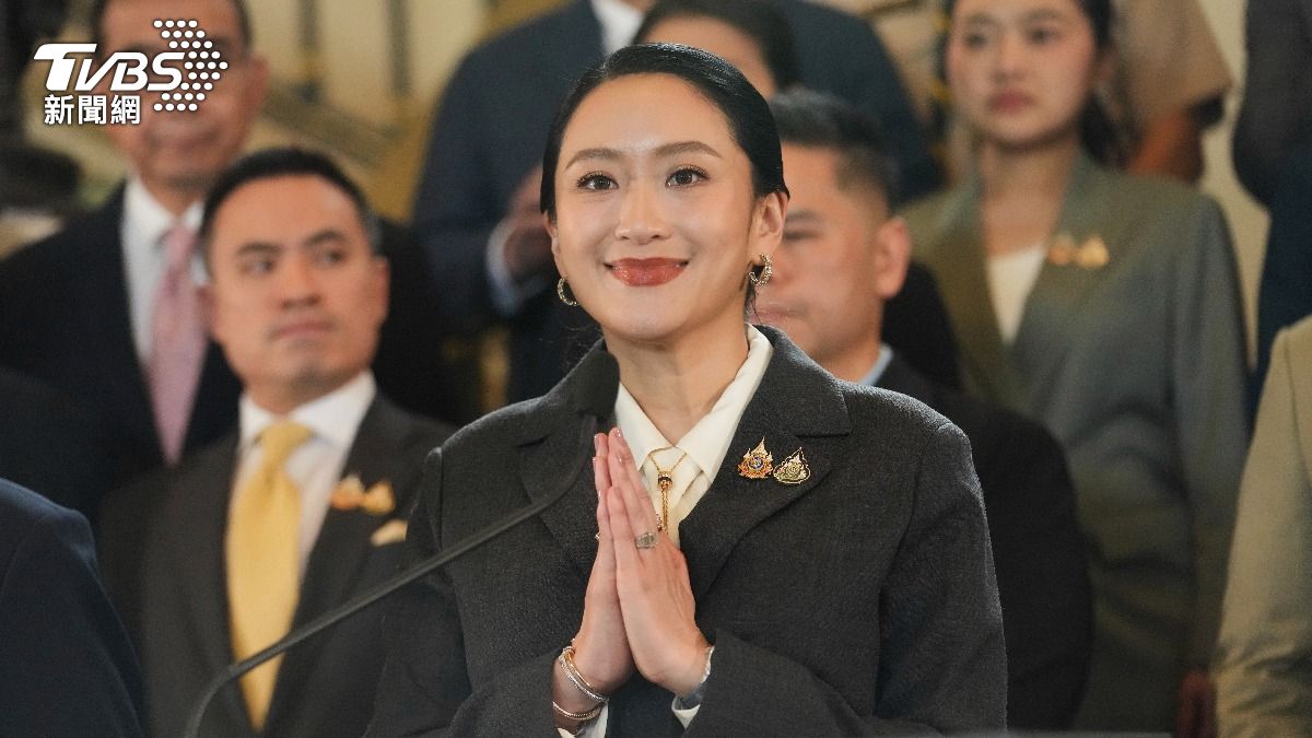 泰國憲法法院，認定貝東丹嚴重違反道德，判決她即刻解除泰國總理職務。(圖／達志影像美聯社)