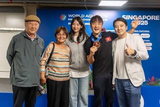 方力申在2025世界先進游泳錦標賽中拿下金牌。（圖／翻攝自FB@方力申）