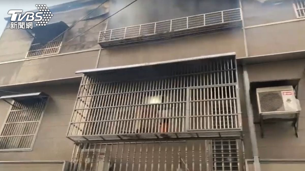 中壢民宅惡火!4童開學前一天遇劫 「5人抱一團」葬火窟