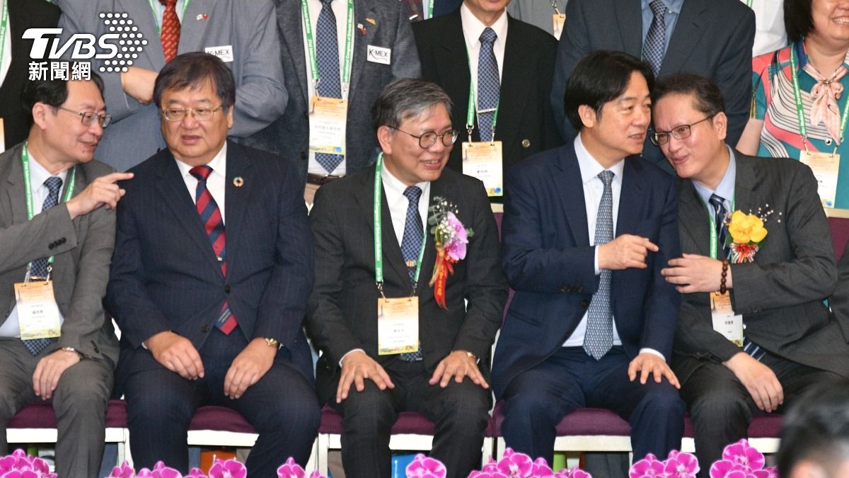 賴清德總統和衛福部長邱泰源出席東洋醫學學術大會活動(圖/胡瑞麒攝)