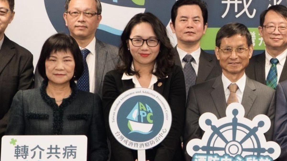 副署長陳亮妤升健保署長 掌管兆元健保費首要解決「財務問題」