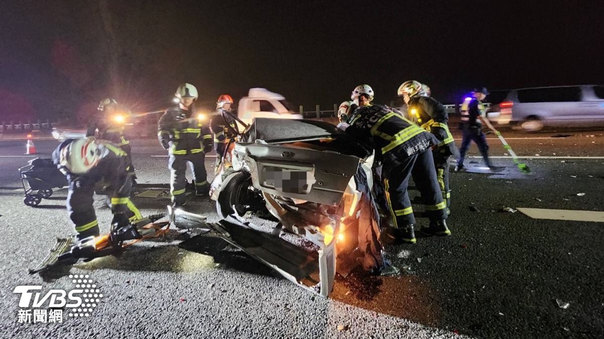 快訊/車壞了停輔助車道!男駕駛遭追撞 魂斷國3烏日段