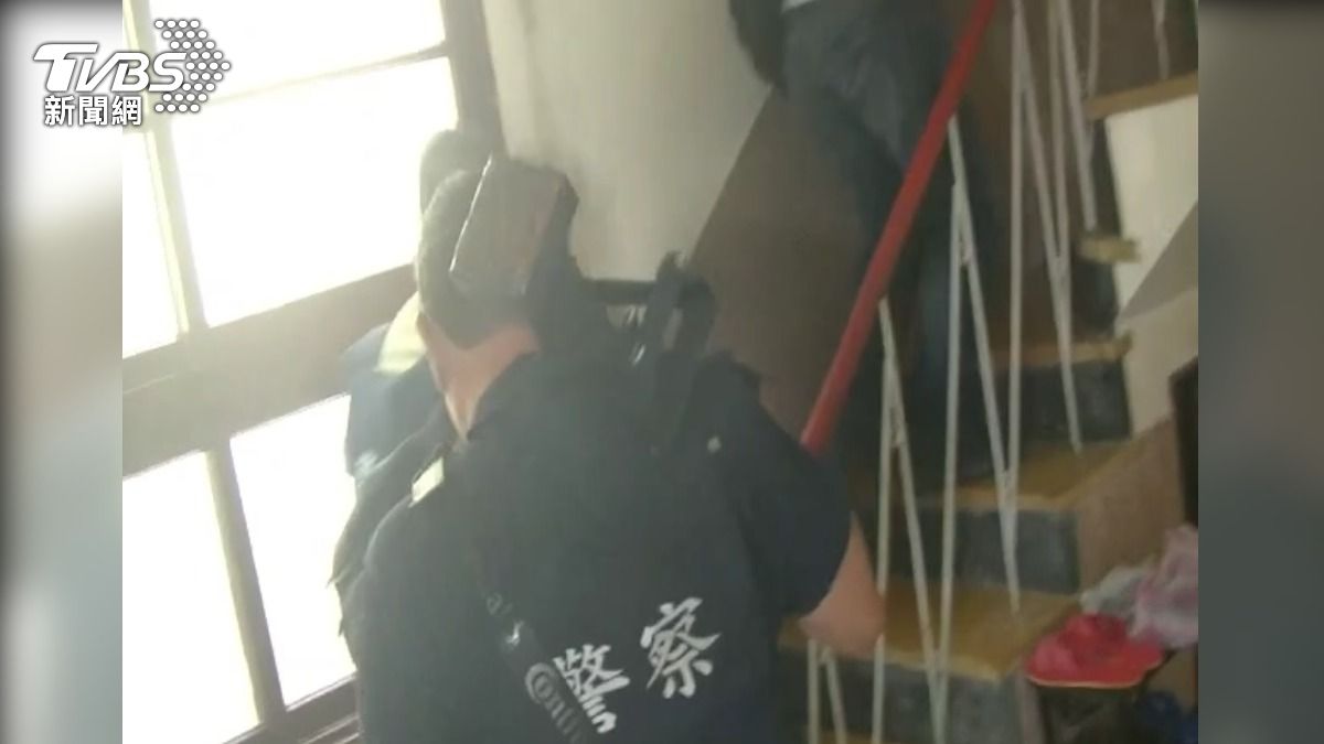 兩人原本是好朋友，卻因為3500元的安非他命債務發生爭執，互相辱罵進而引起騷動。（圖／TVBS）