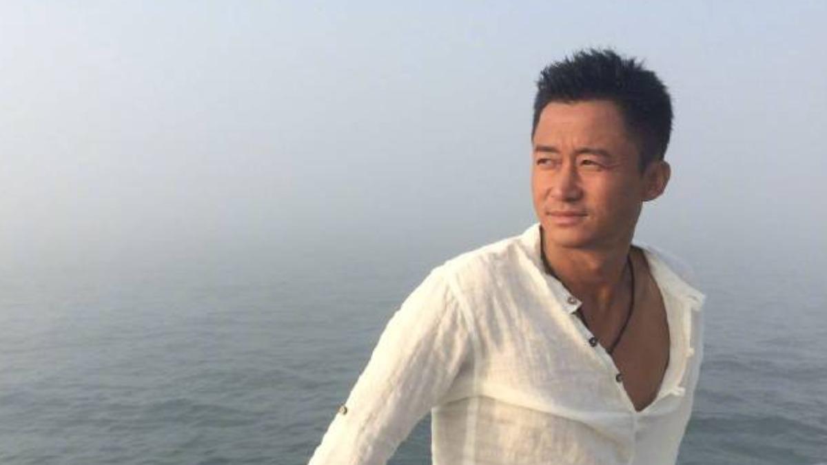 「中國硬漢」男星跌落神壇?新片慘賠還狂被網爆 遭酸:狐狸京