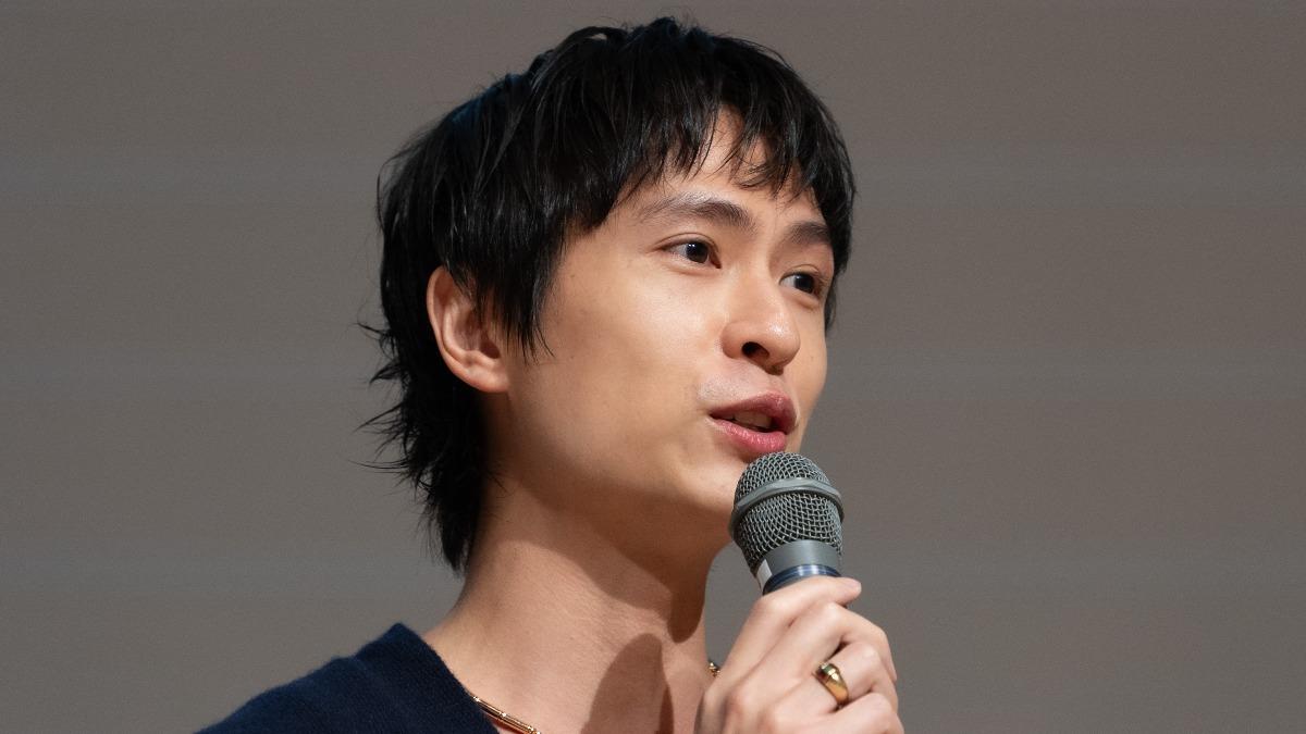 學霸男星皮蛇纏身!被醫生警告「嚴重恐失明」 臉冒水泡堅持赴日上工