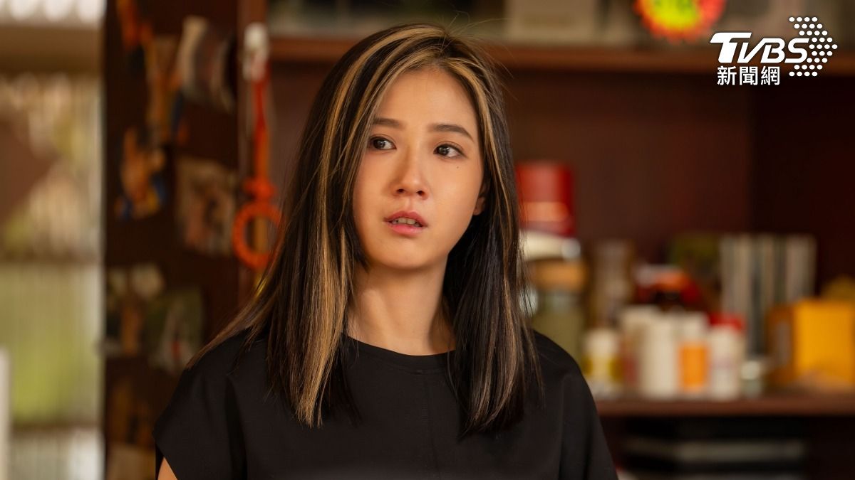 方志友與連晨翔在《舊金山美容院》飾演兄妹檔。（圖／TVBS）