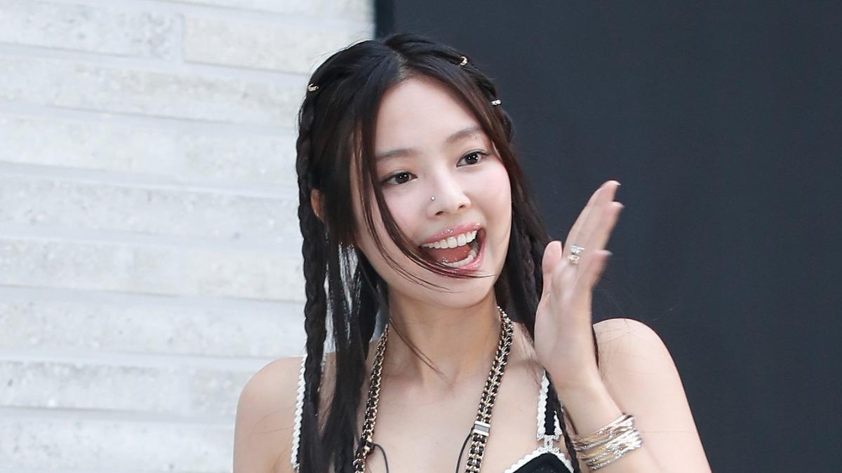 斷開違反《建築法》爭議! Jennie新公司搬家「月租逼近200萬」