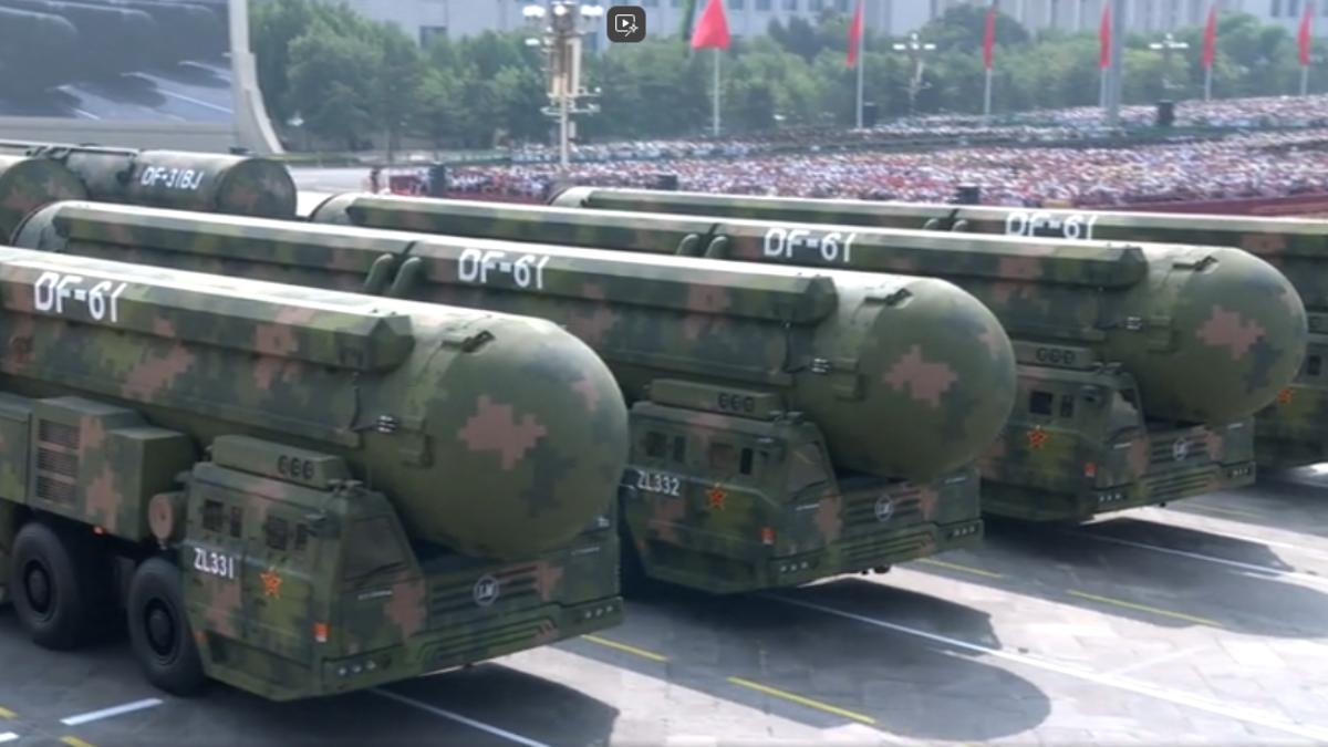 東風-61(DF-61)洲際彈道導彈,首次公開亮相成為焦點。(圖/CCTV+)