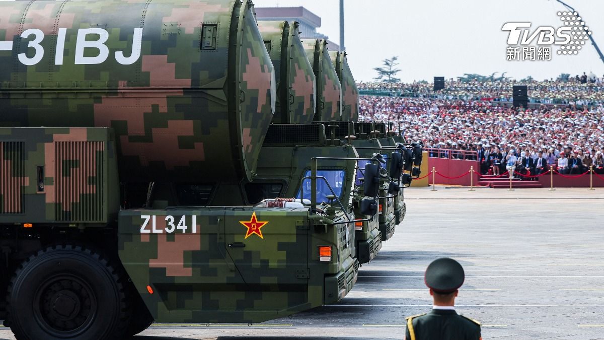 陸閱兵秀新武器多命名規則軍迷跟不上 狠酸老美:川普閱兵如放鬆