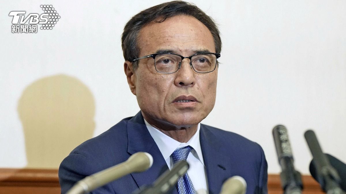 日本飲料龍頭三得利的會長新浪剛史因捲入購買涉麻保健品風波,閃電辭職。(圖/達志影像美聯社)