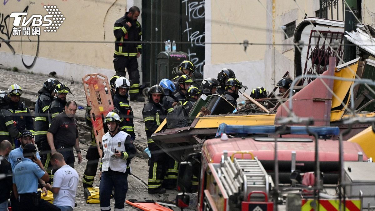 葡萄牙里斯本榮耀升降機「翻覆脫軌」！釀15死18傷　畫面曝光