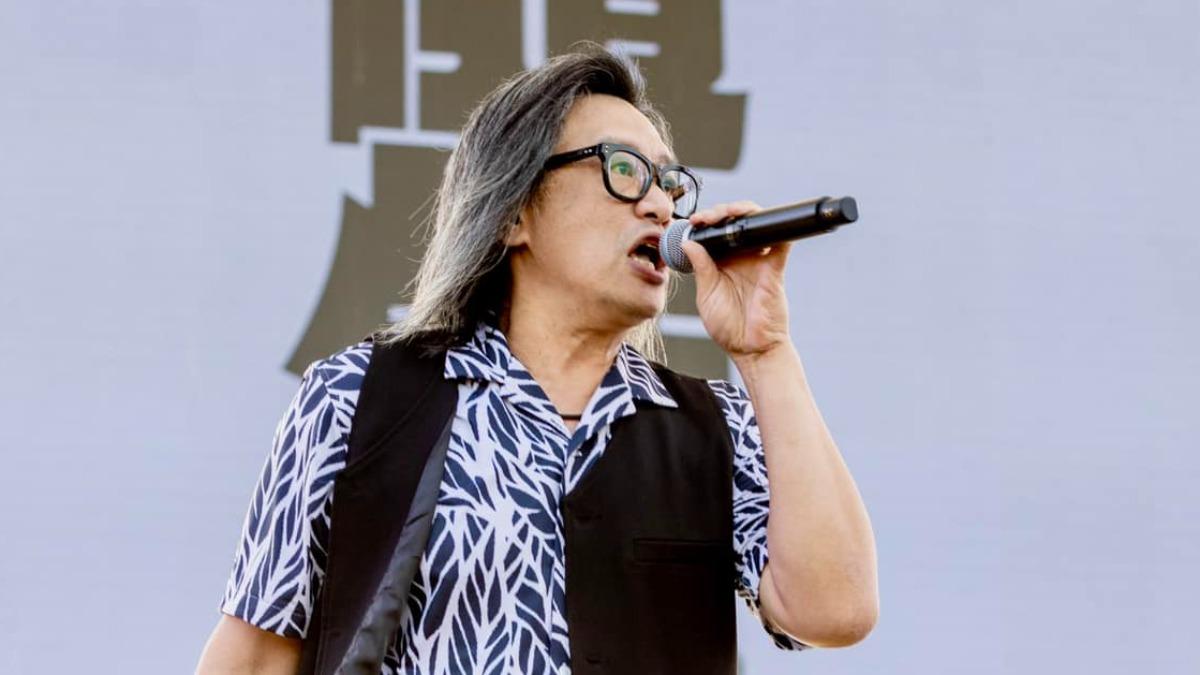 台灣18名藝人轉發閱兵！「金曲歌王」不甩舔共　霸氣表態了