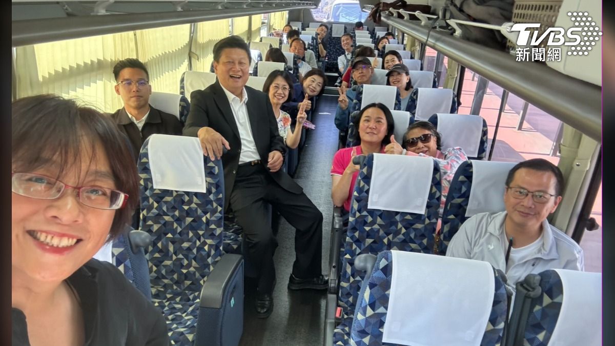 國民黨團總召傅崐萁則是揪團國民黨立委赴日本輕井澤遊玩，並安排拜會日本眾議院。（圖／TVBS）