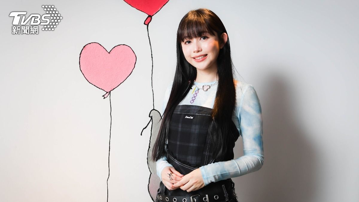 琳誼每年都會特地求籤問事業運，今年獲得好籤詩。（圖／張哲鳴攝）