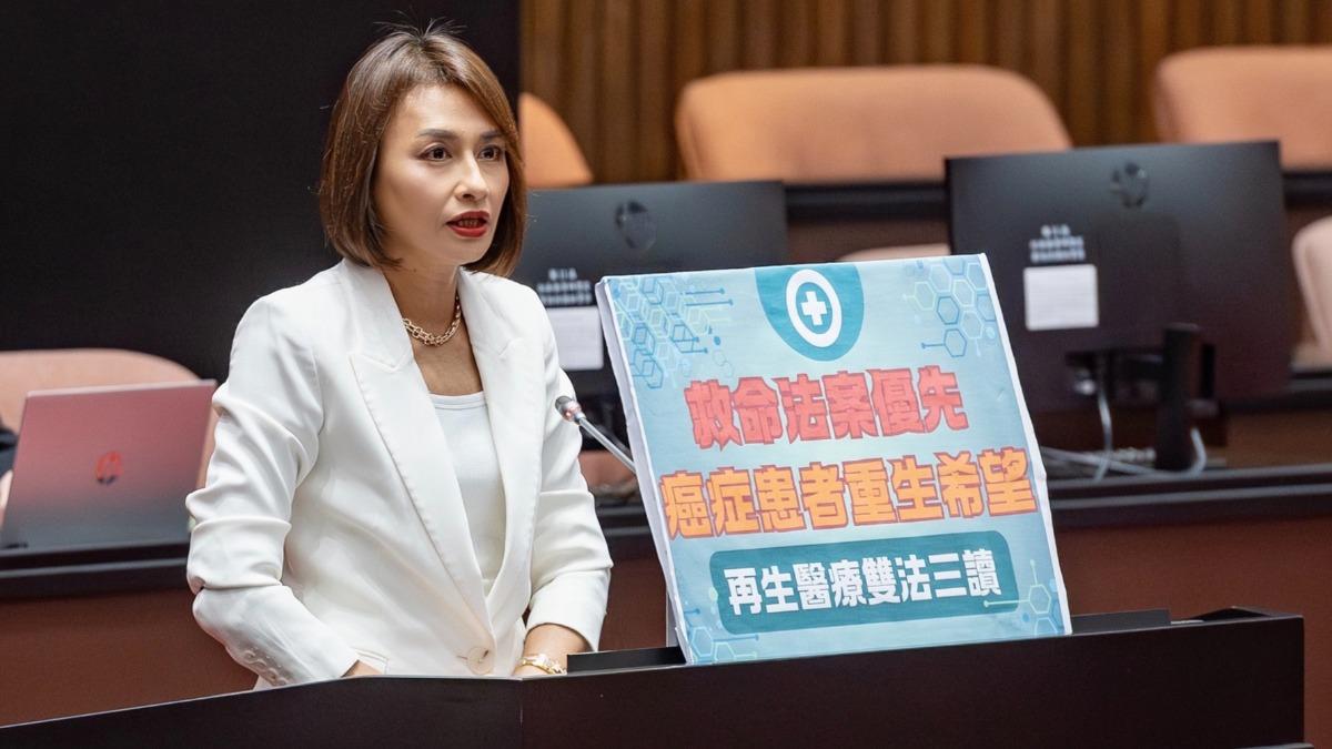 甩羅智強耳光賠20萬遭起訴 邱議瑩道歉:先動手是我的錯