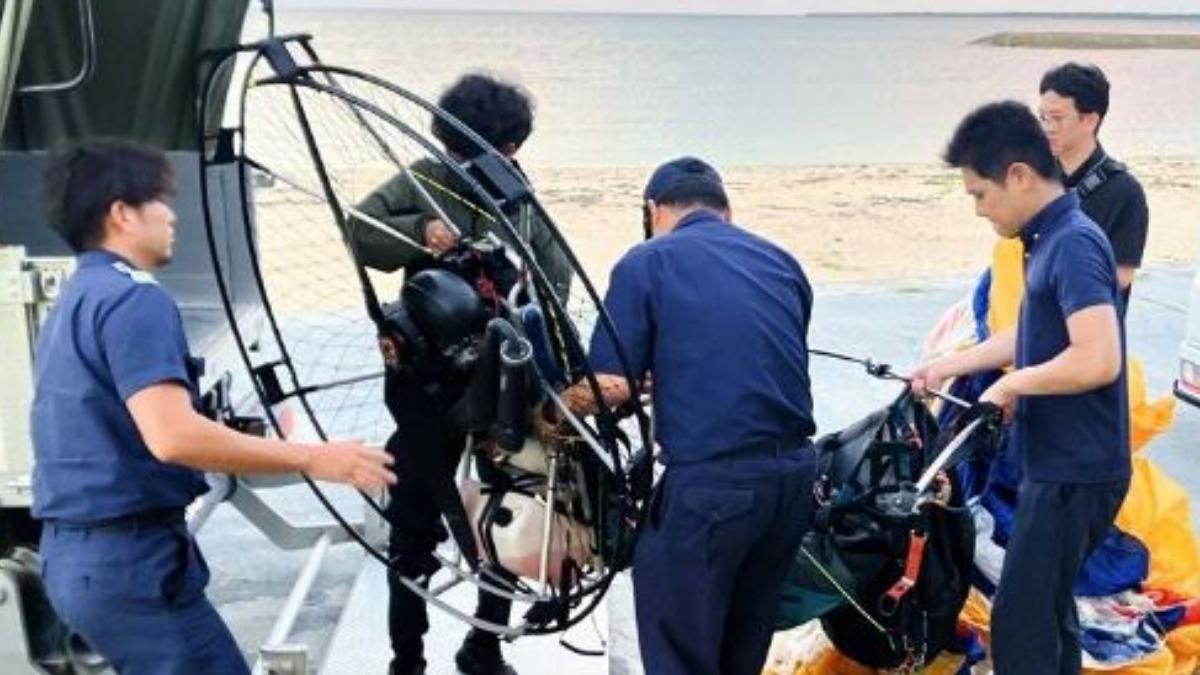 又有遊客出事！沖繩滑翔傘墜海　中國23歲女命危「教練身亡」