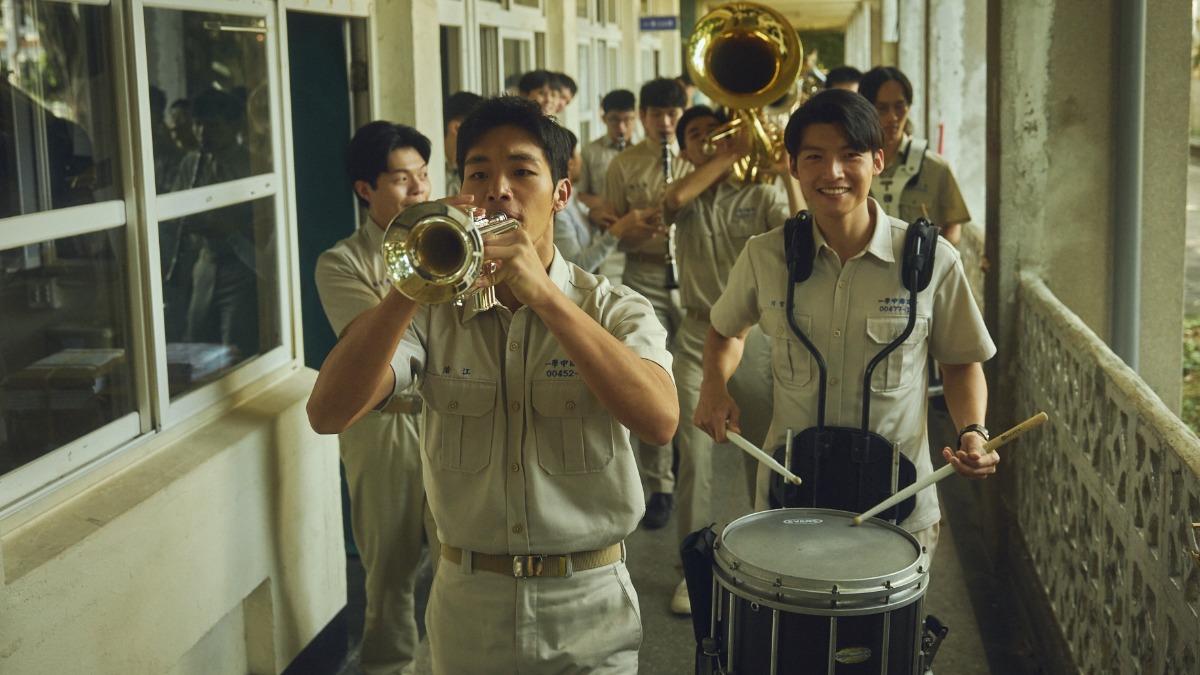 《進行曲》全台破500萬！ 　黃薇渟、馬志翔父女重逢被吐嘈：在發抖
