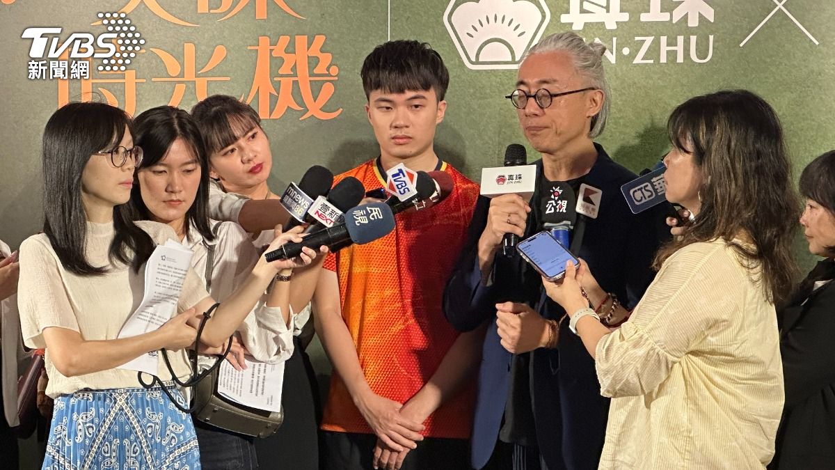 林昀儒個人飲食喜好也曝光，喜歡金沙還有蒜。（圖／TVBS）