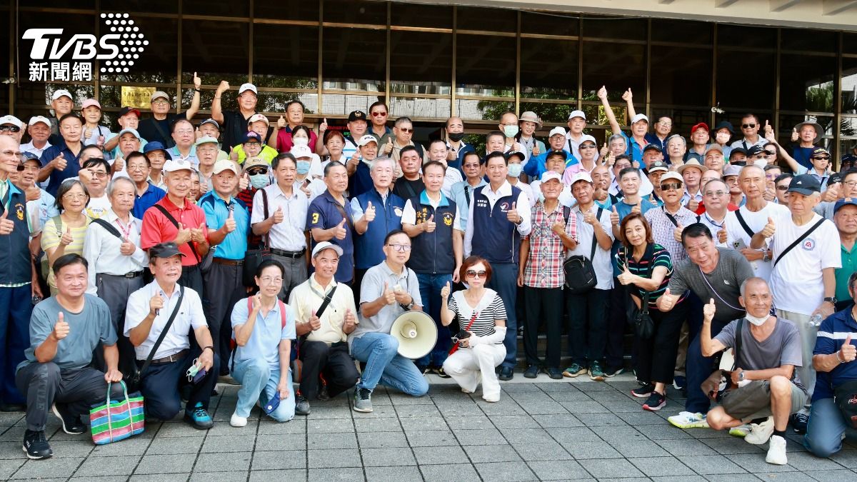 退警為退休金狀告法院 政院:若《警察條例》沒違憲將追溯補齊