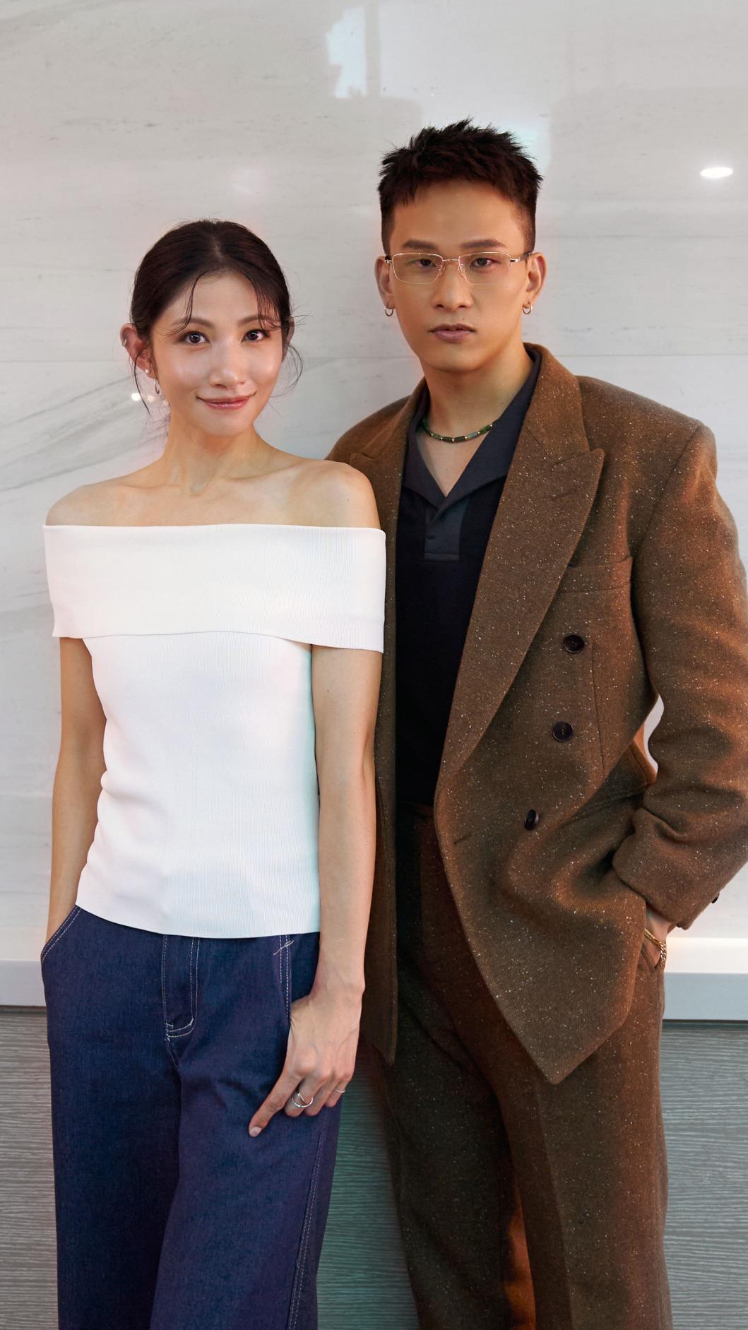 李千娜邀黃奇斌對唱〈再會啦心愛的無緣的人〉。(圖/環球音樂提供)