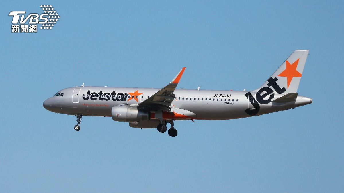 快訊/捷星日本航空載229人客機「高空遭雷擊」 緊急折返成田