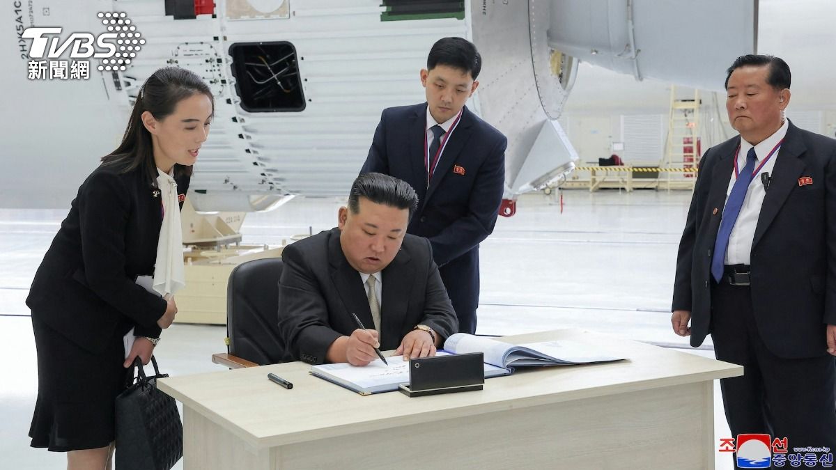 金正恩戴42萬IWC名錶訪陸 金與正Dior經典包搶鏡