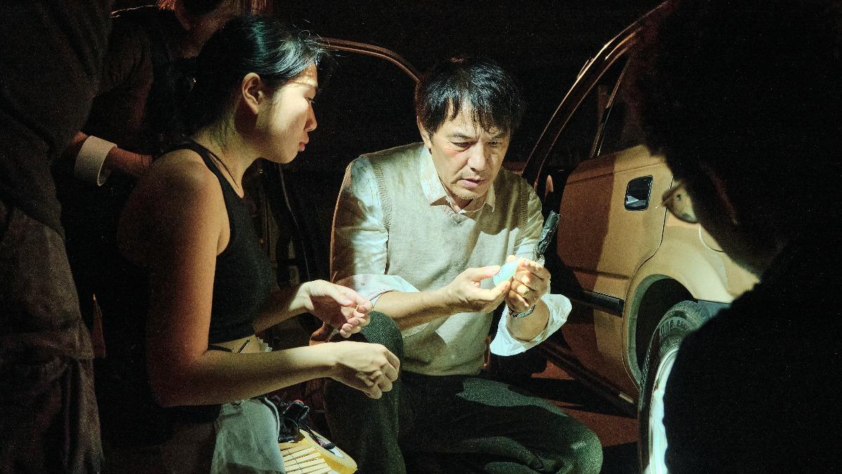 金鐘影帝捲袖修車!戴立忍見「螺絲起子戳破輪胎」暖心舉動曝光