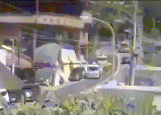 撞擊瞬間曝光。（圖／TVBS）