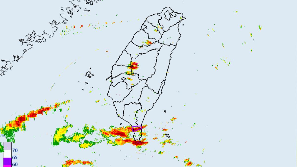 天氣/出門注意!對流旺盛大雷雨狂轟2縣市 防劇烈降雨、冰雹