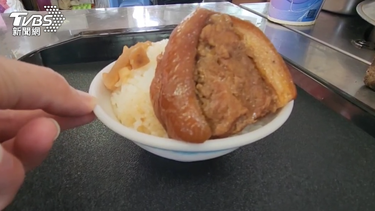 彰化的爌肉飯遠近馳名。(圖/TVBS)