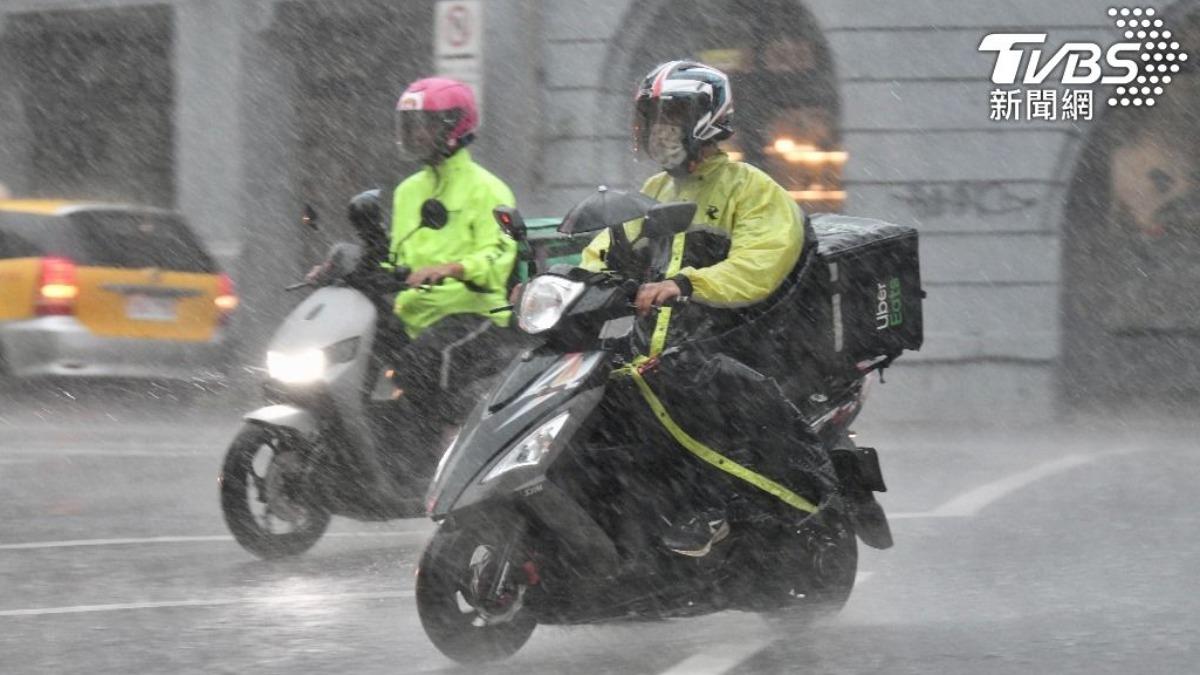 天氣/明午後大雷雨來襲!專家示警「2地」當心 下週繼續熱