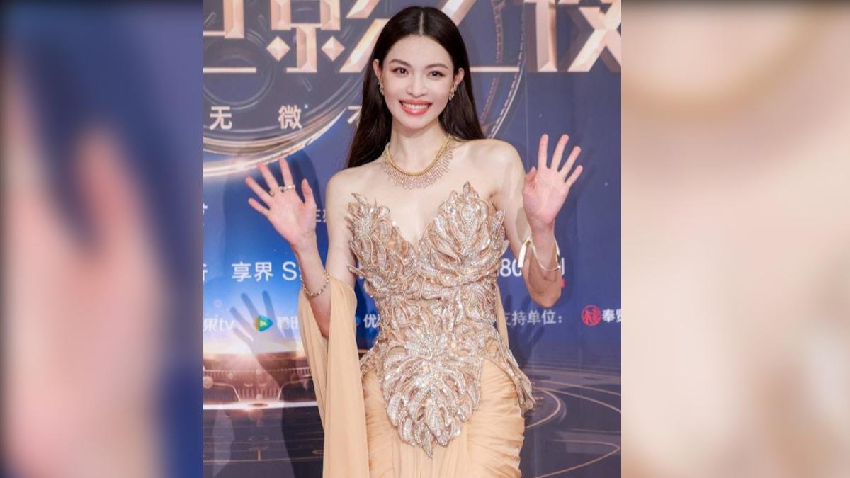美麗代價!港星御用化妝師收費達20萬 鍾楚曦:全我自己化