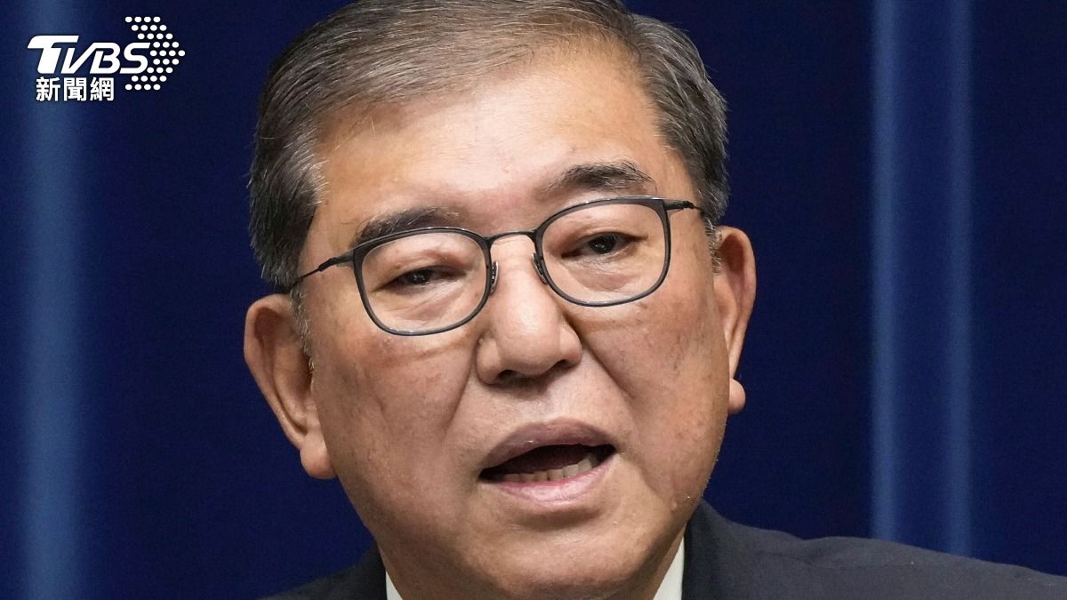 日本首相石破茂突然宣布請辭，外界推測是遭自民黨內大佬逼宮。（圖／達志影像美聯社）