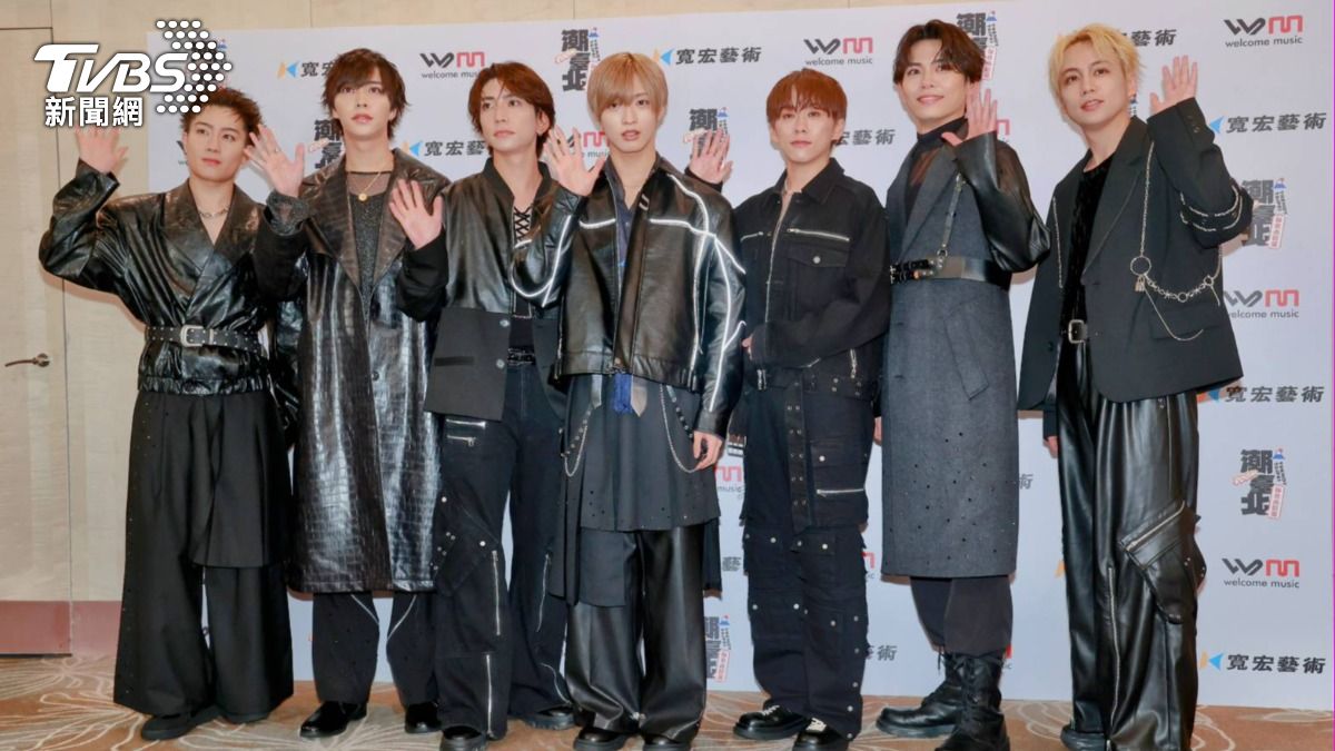 IMP.由椿泰我(左起)、松井奏、鈴木大河、佐藤新、基俊介、影山拓也、橫原悠毅組成。(圖/趙世平攝)