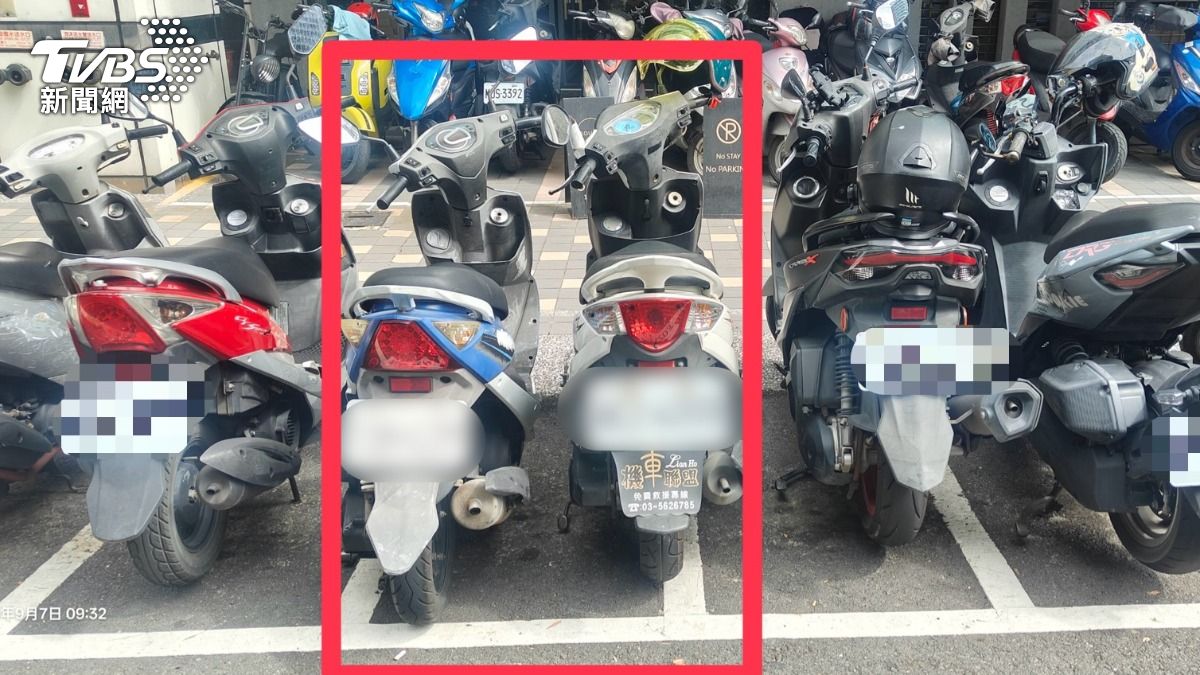 根據交通法規,一個機車格停放兩台機車屬於違停行為,最高可處1200元罰鍰。(圖/TVBS)