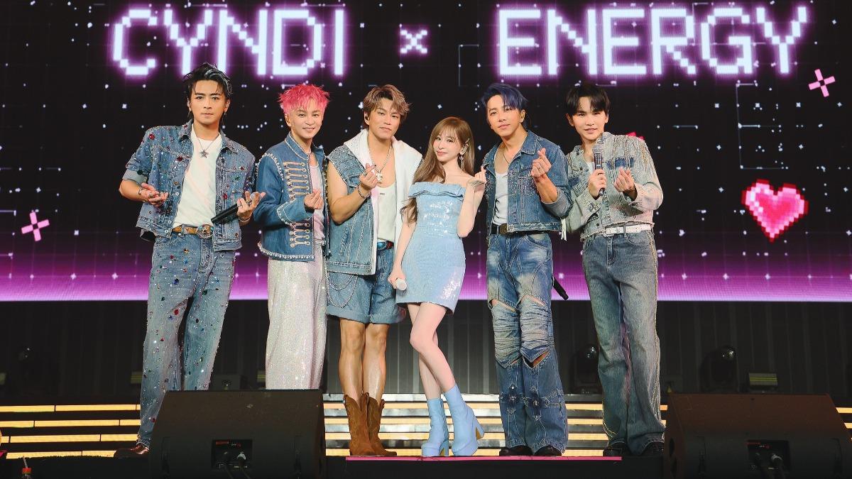 Energy驚喜合體王心凌！大跳〈愛你〉超萌　再拋超大好消息