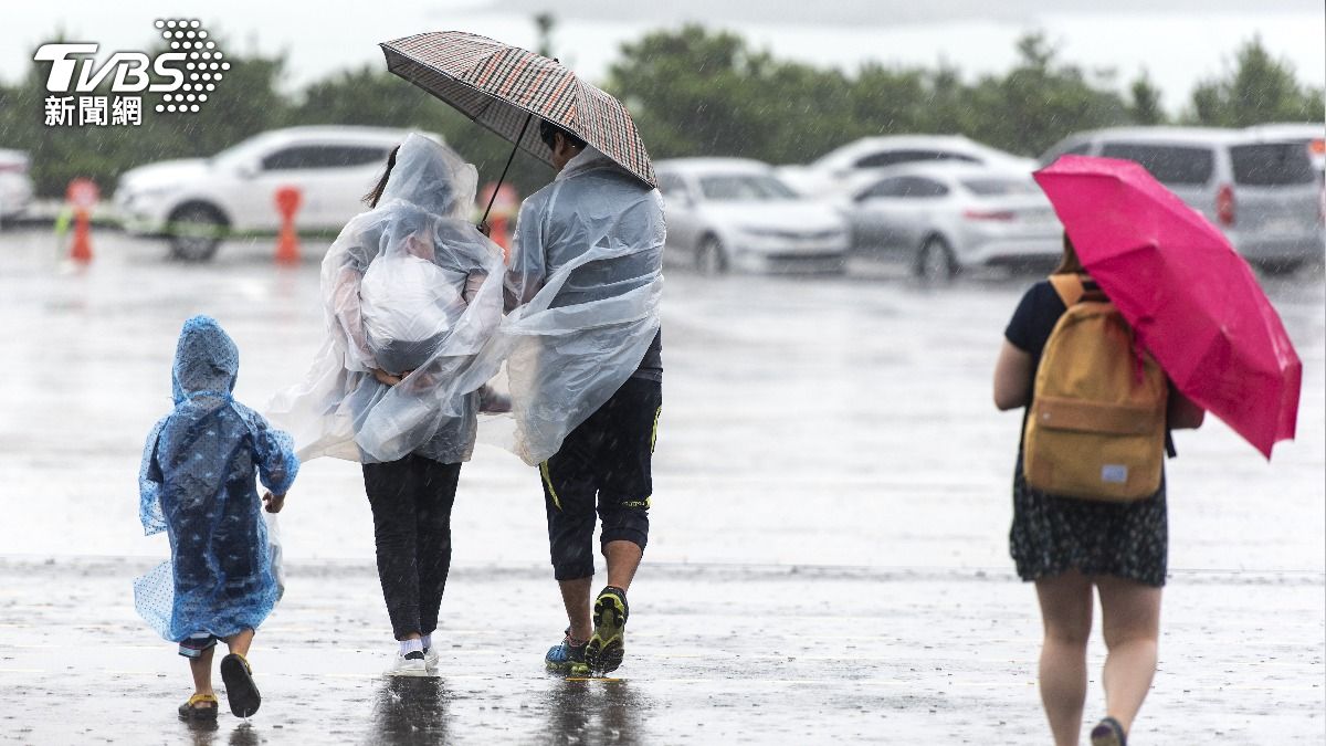 又要有颱風?「巨形熱帶氣旋」恐襲日、台 AI預測時間、路徑曝