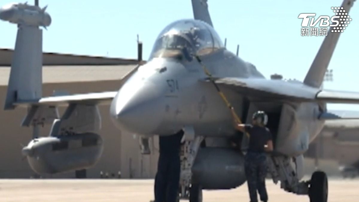 學者建議採購美軍的EA-18G電戰機,強化對敵方聯合火力打擊的干擾能力。(圖/TVBS)