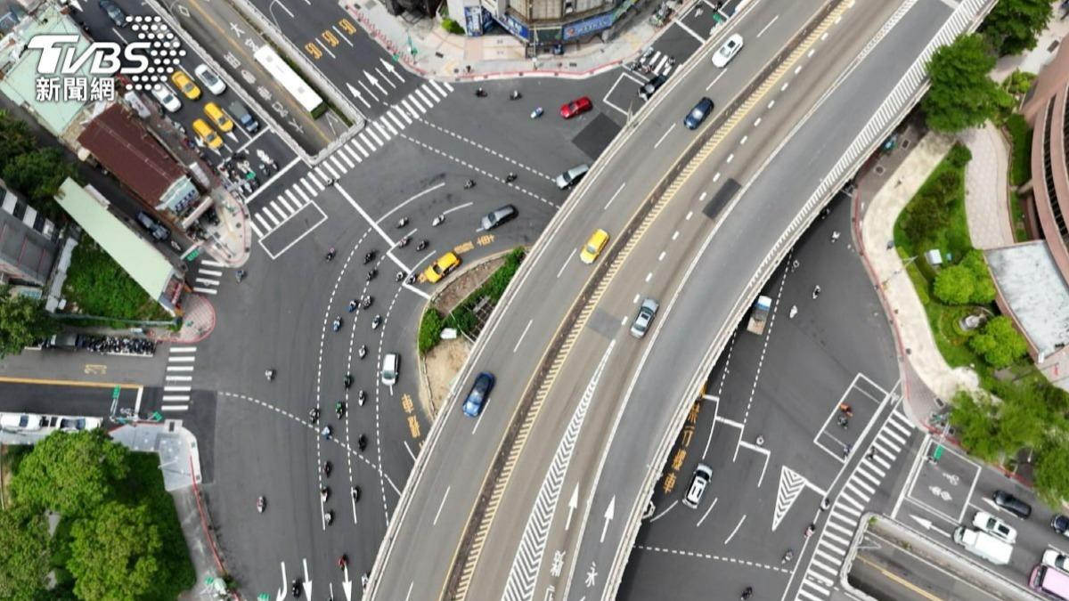 有民眾控訴公館圓環變成「公車停車場」，北市府對此做出回應。（示意圖，與本事件無關／TVBS資料照）