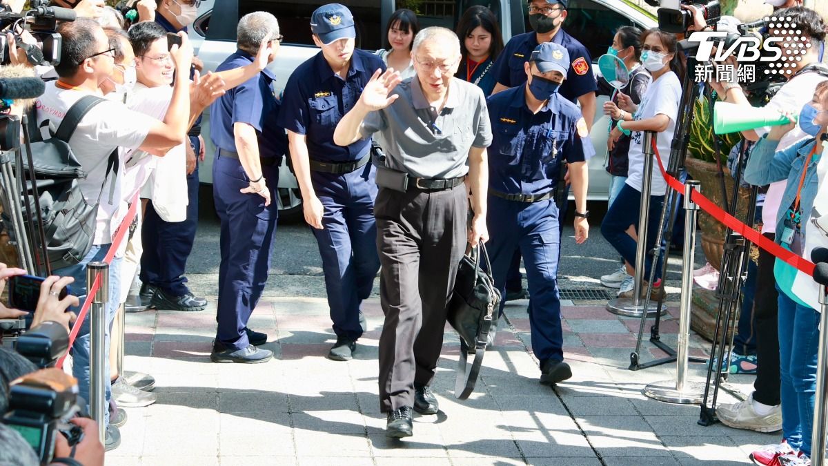 前民眾黨柯文哲今來法院出庭。（圖／潘建樺攝）