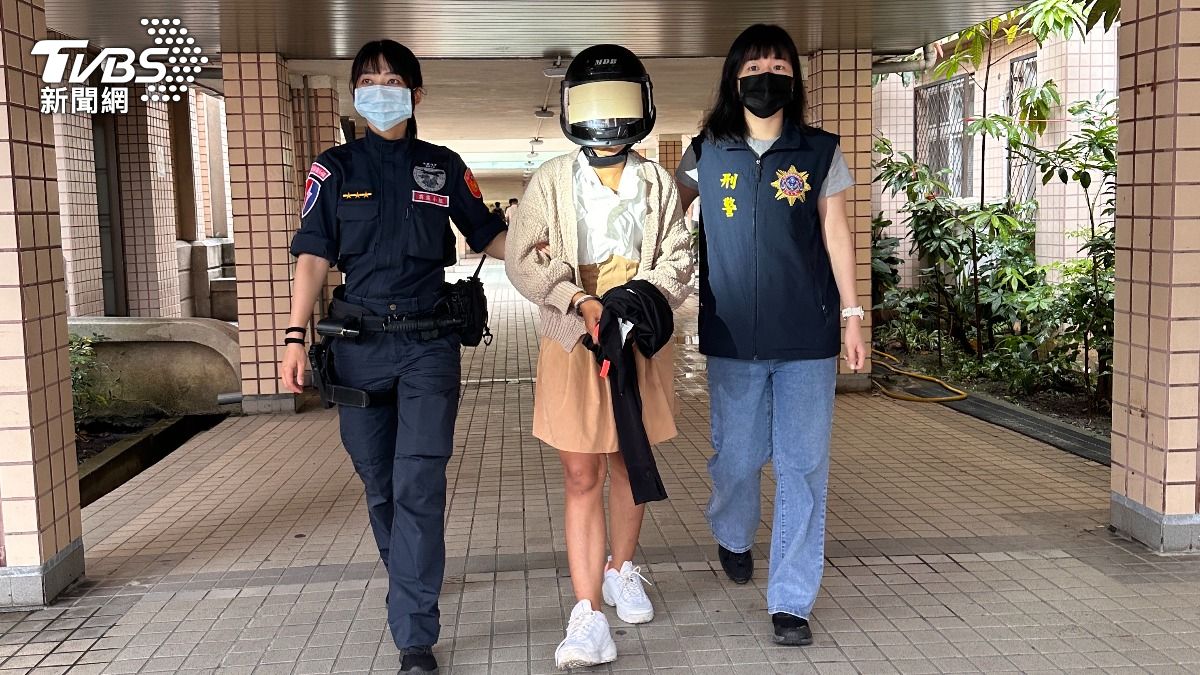 泰國女子被警方逮捕歸案。（圖／TVBS）