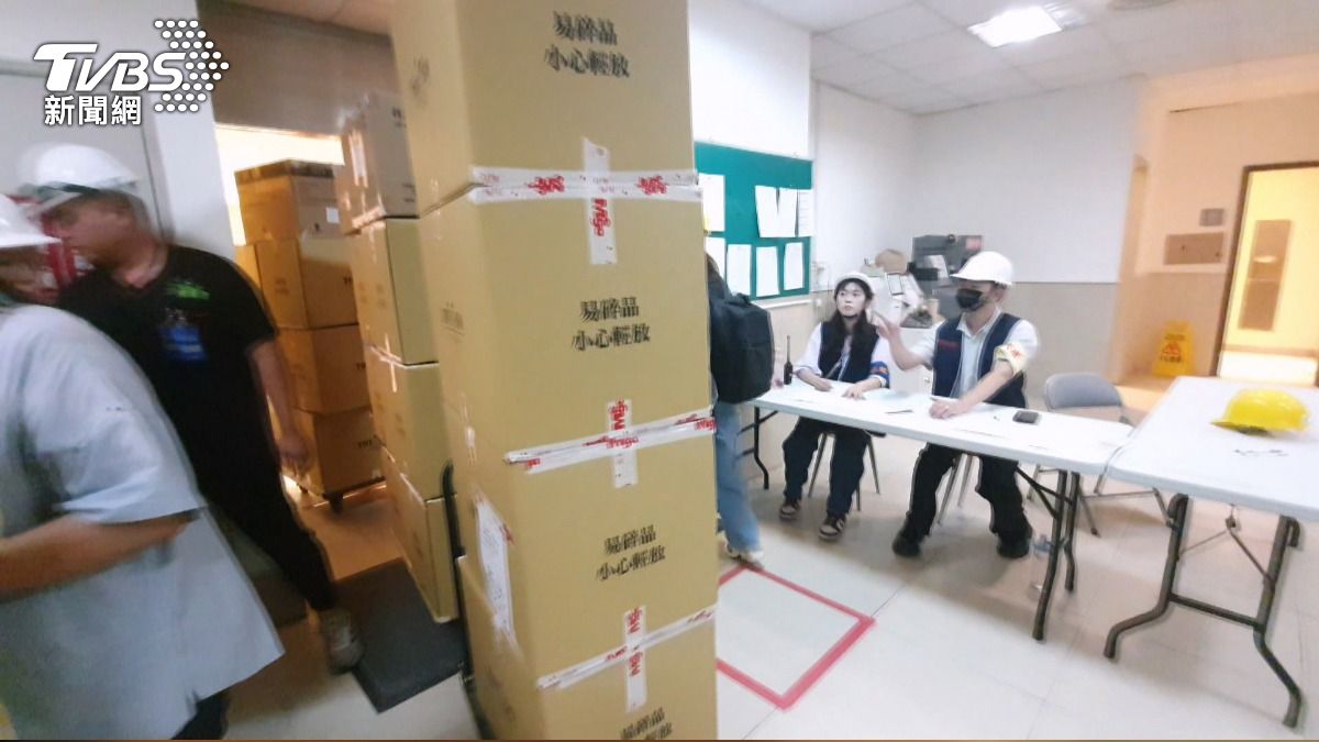 氣爆後等7個月!台中新光三越開放進貨。(圖/TVBS)