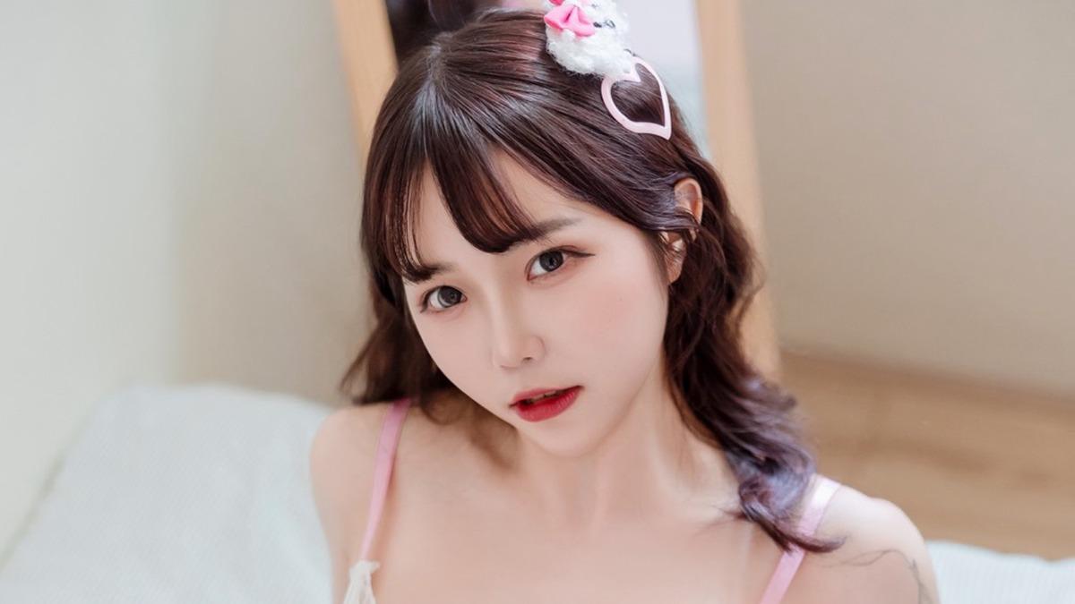 JKF女郎疑走光!穿比基尼熱舞「直播外露」 粉絲突爆增